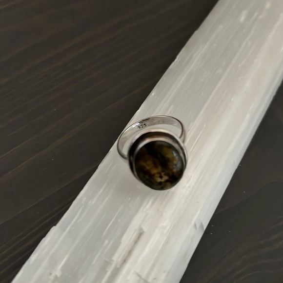 Labradorite Ring - Picture 4 of 4